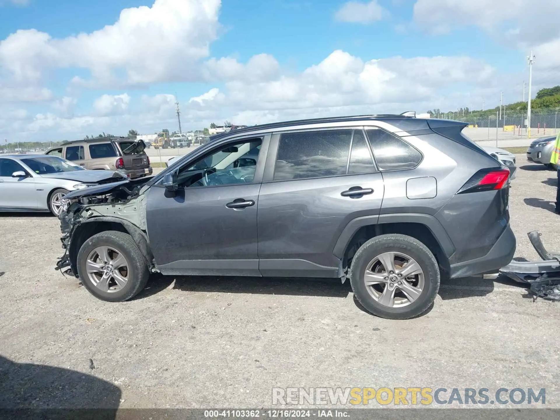 15 fotografías del automóvil dañado 2T3W1RFV4PC215886 TOYOTA RAV4 2023