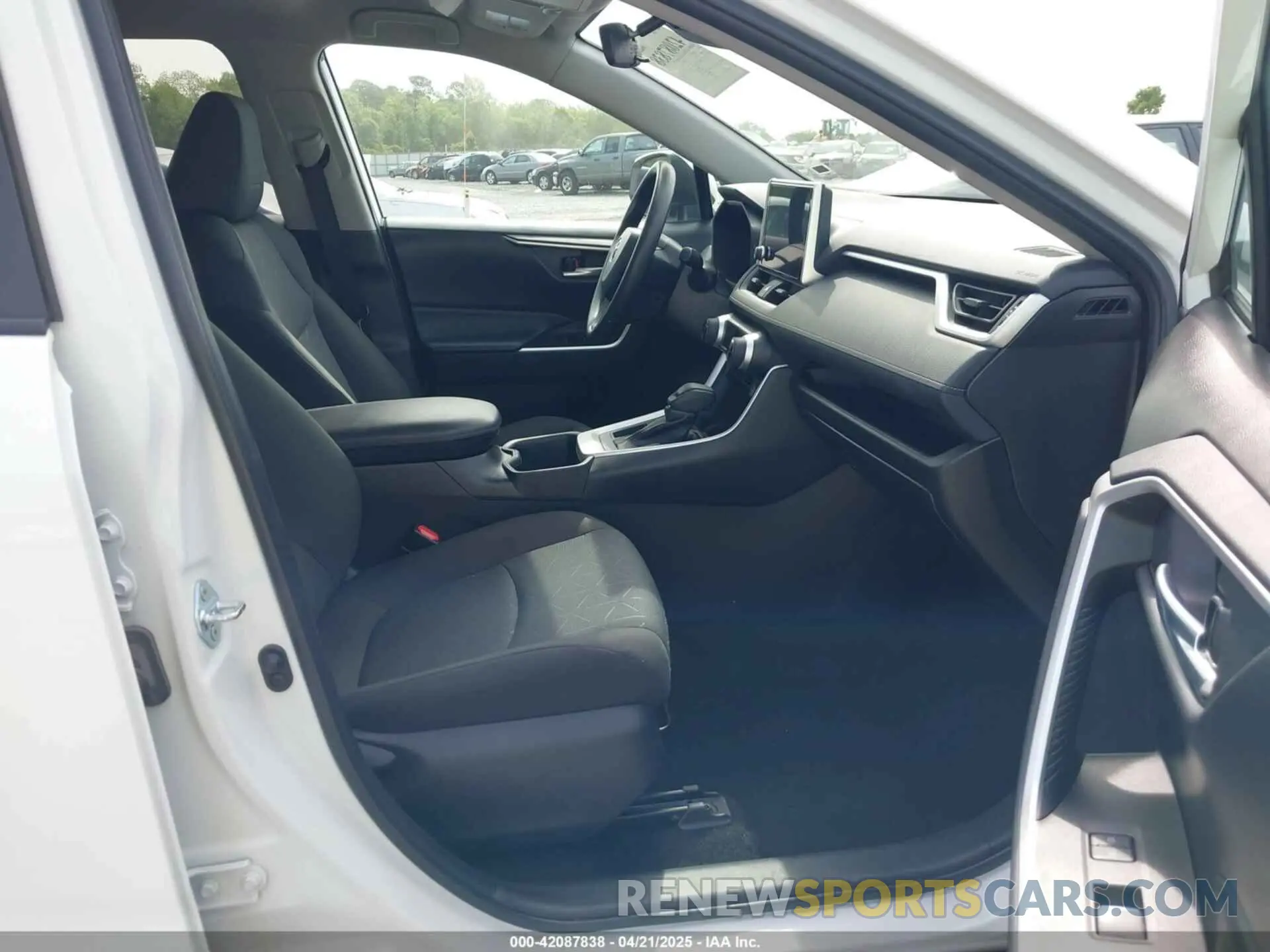 5 fotografías del automóvil dañado 2T3W1RFV4PW271681 TOYOTA RAV4 2023