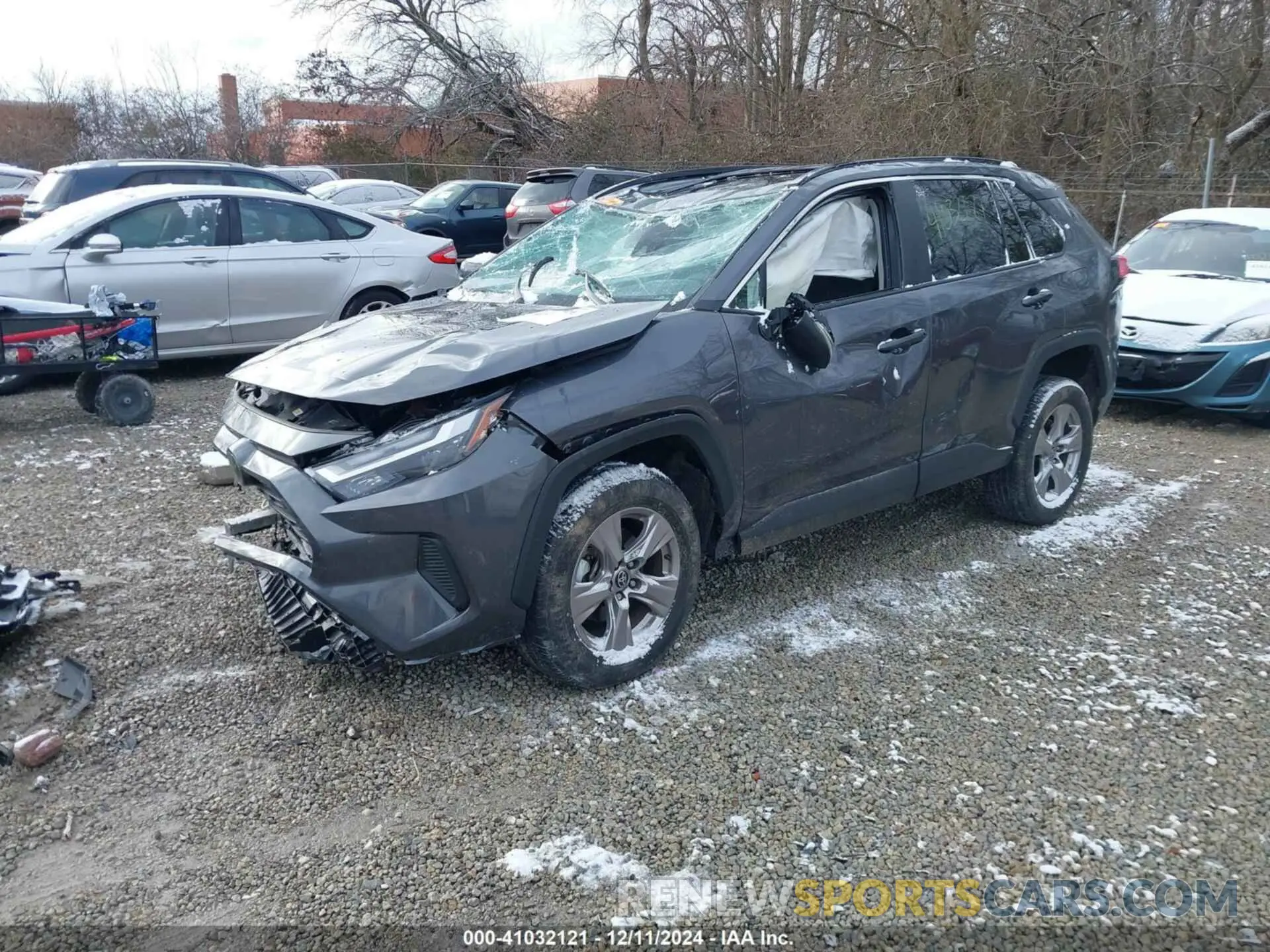 2 fotografías del automóvil dañado 2T3W1RFV5PC234365 TOYOTA RAV4 2023