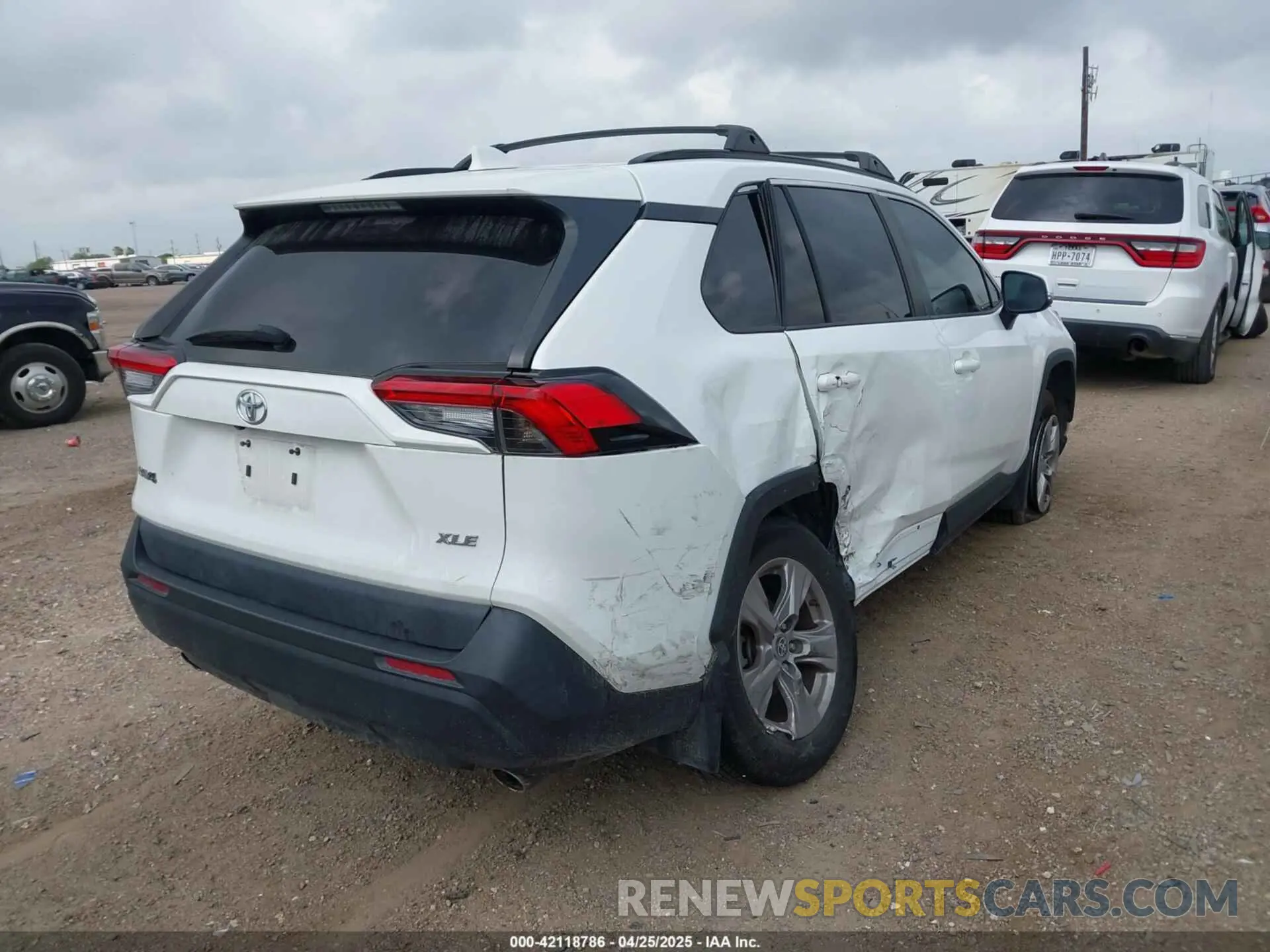 4 fotografías del automóvil dañado 2T3W1RFVXPC216590 TOYOTA RAV4 2023