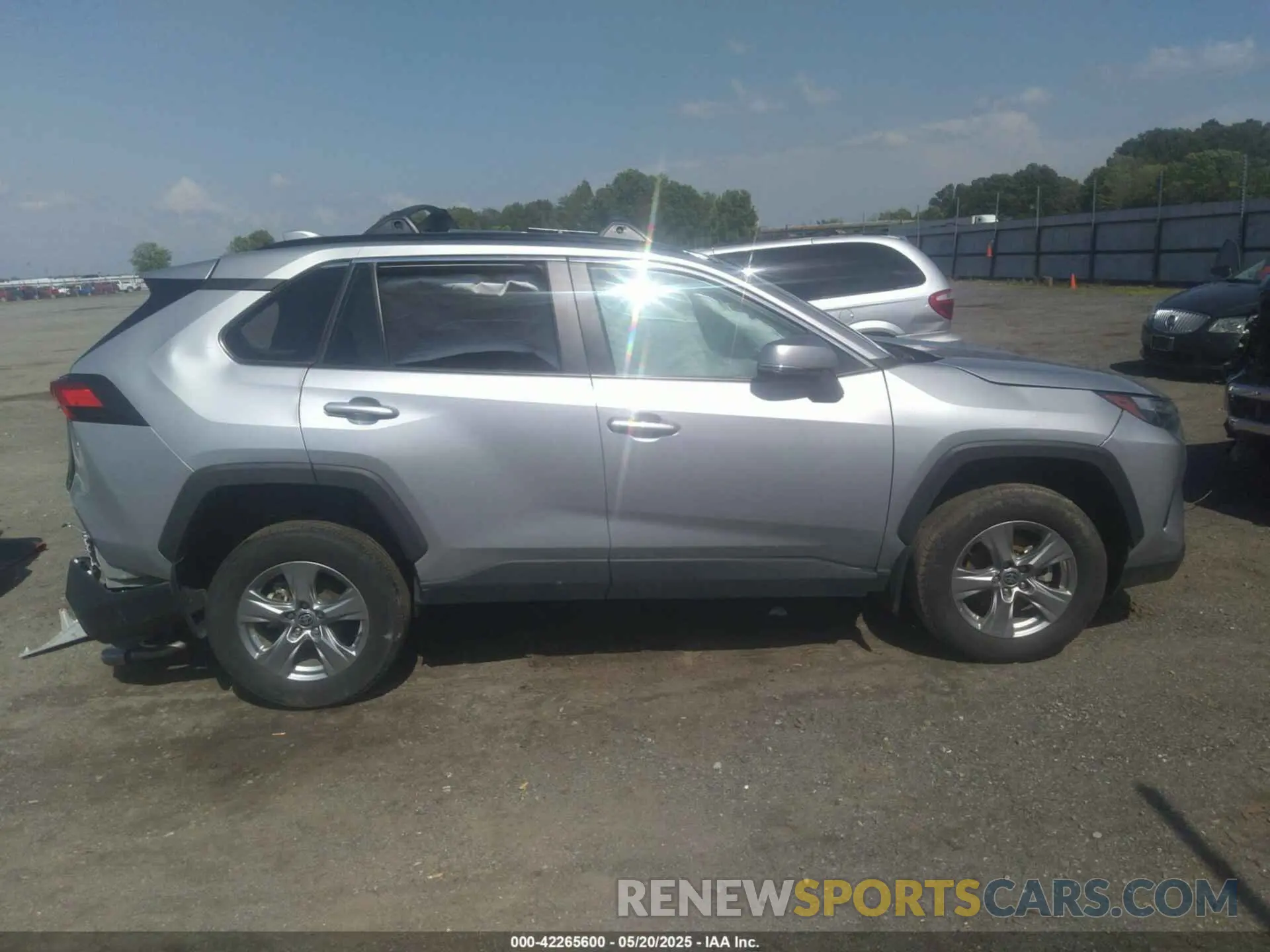 13 fotografías del automóvil dañado 2T3W1RFVXPW288226 TOYOTA RAV4 2023