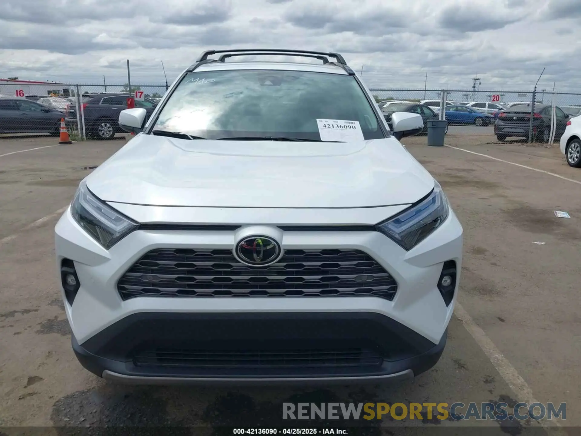 12 fotografías del automóvil dañado 2T3Y1RFV5PW250069 TOYOTA RAV4 2023