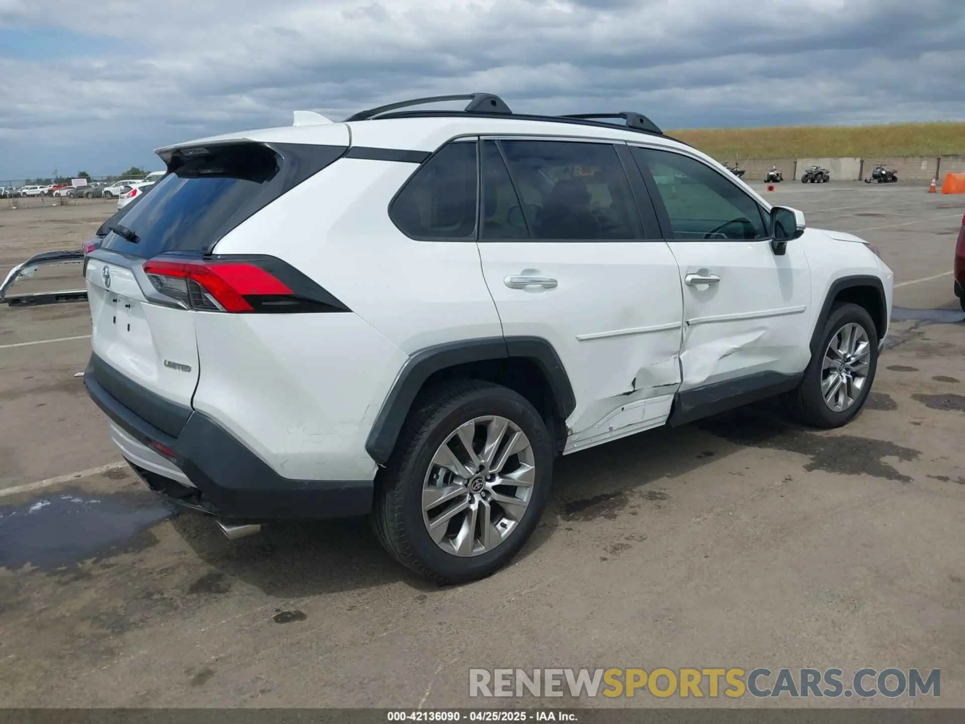 4 fotografías del automóvil dañado 2T3Y1RFV5PW250069 TOYOTA RAV4 2023