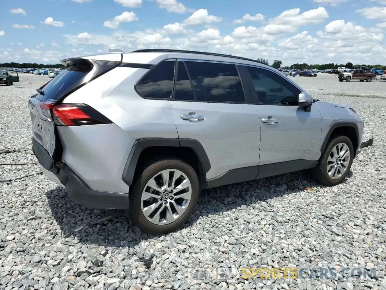 3 fotografías del automóvil dañado 2T3Y1RFV8PC244946 TOYOTA RAV4 2023