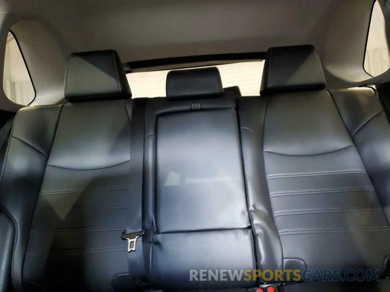 10 fotografías del automóvil dañado 4T3B6RFV0PU107506 TOYOTA RAV4 2023