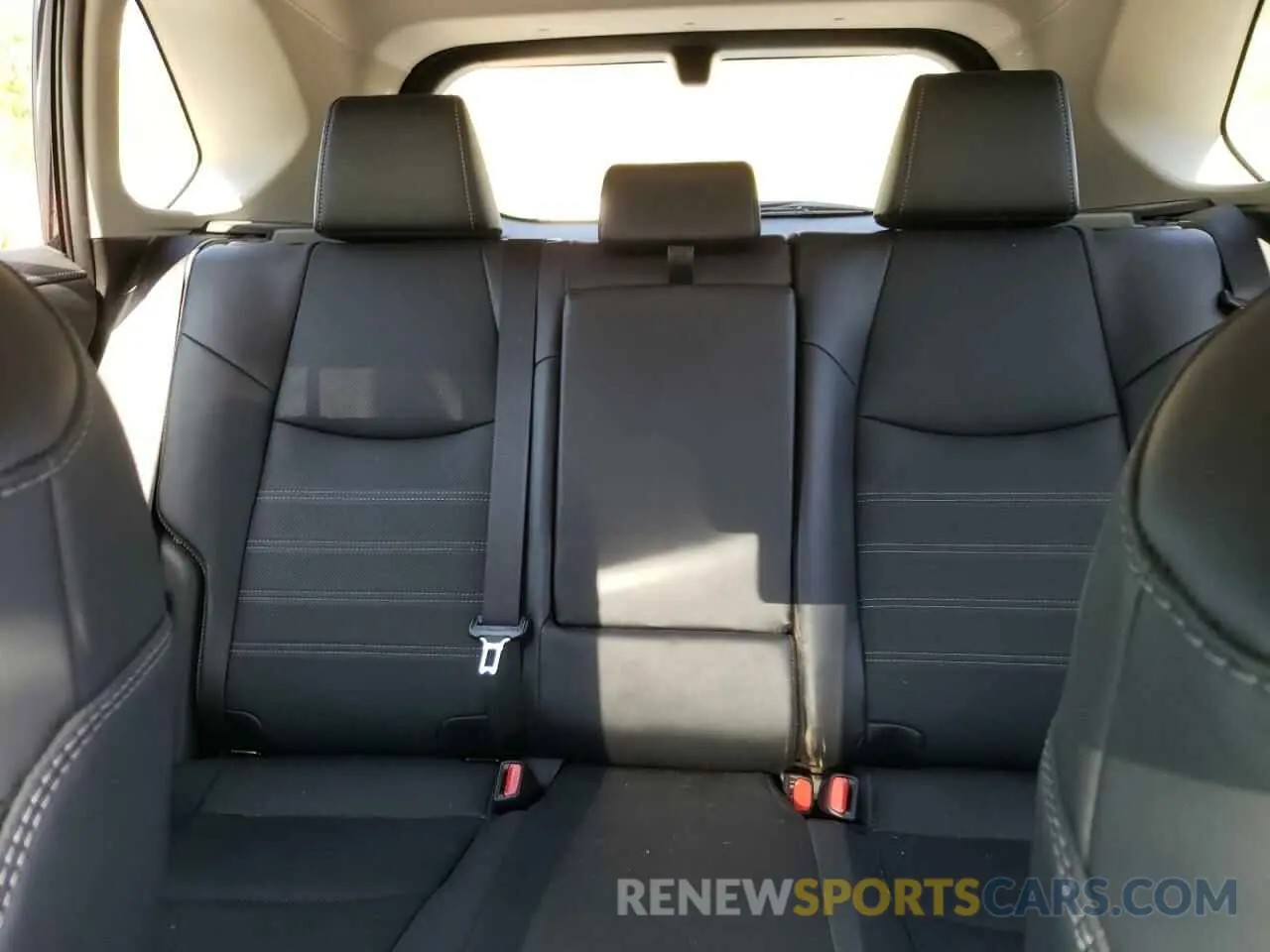10 fotografías del automóvil dañado 4T3D6RFV9PU124345 TOYOTA RAV4 2023