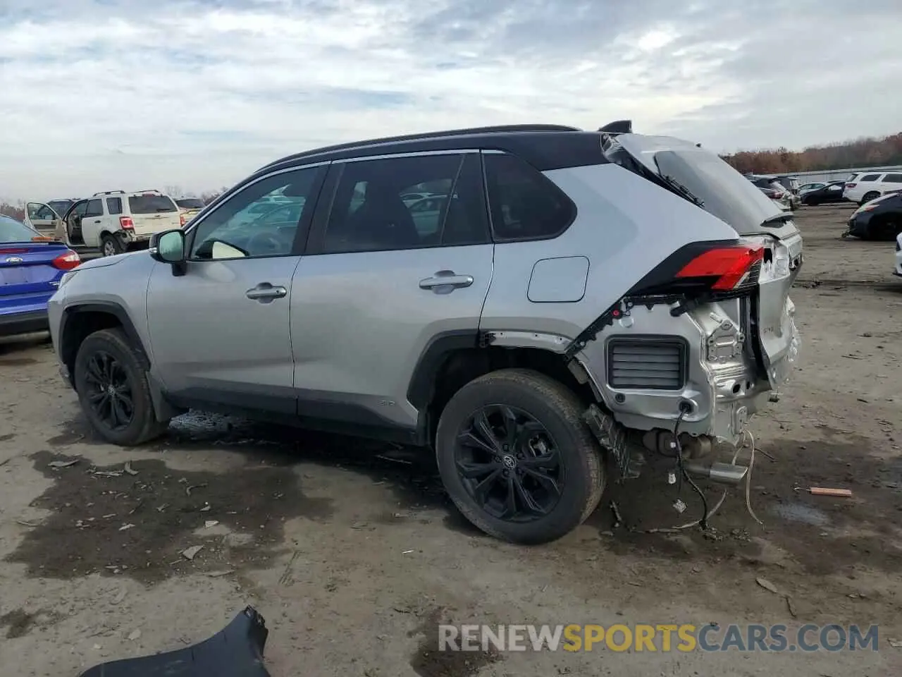 2 fotografías del automóvil dañado 4T3E6RFV1PU115272 TOYOTA RAV4 2023