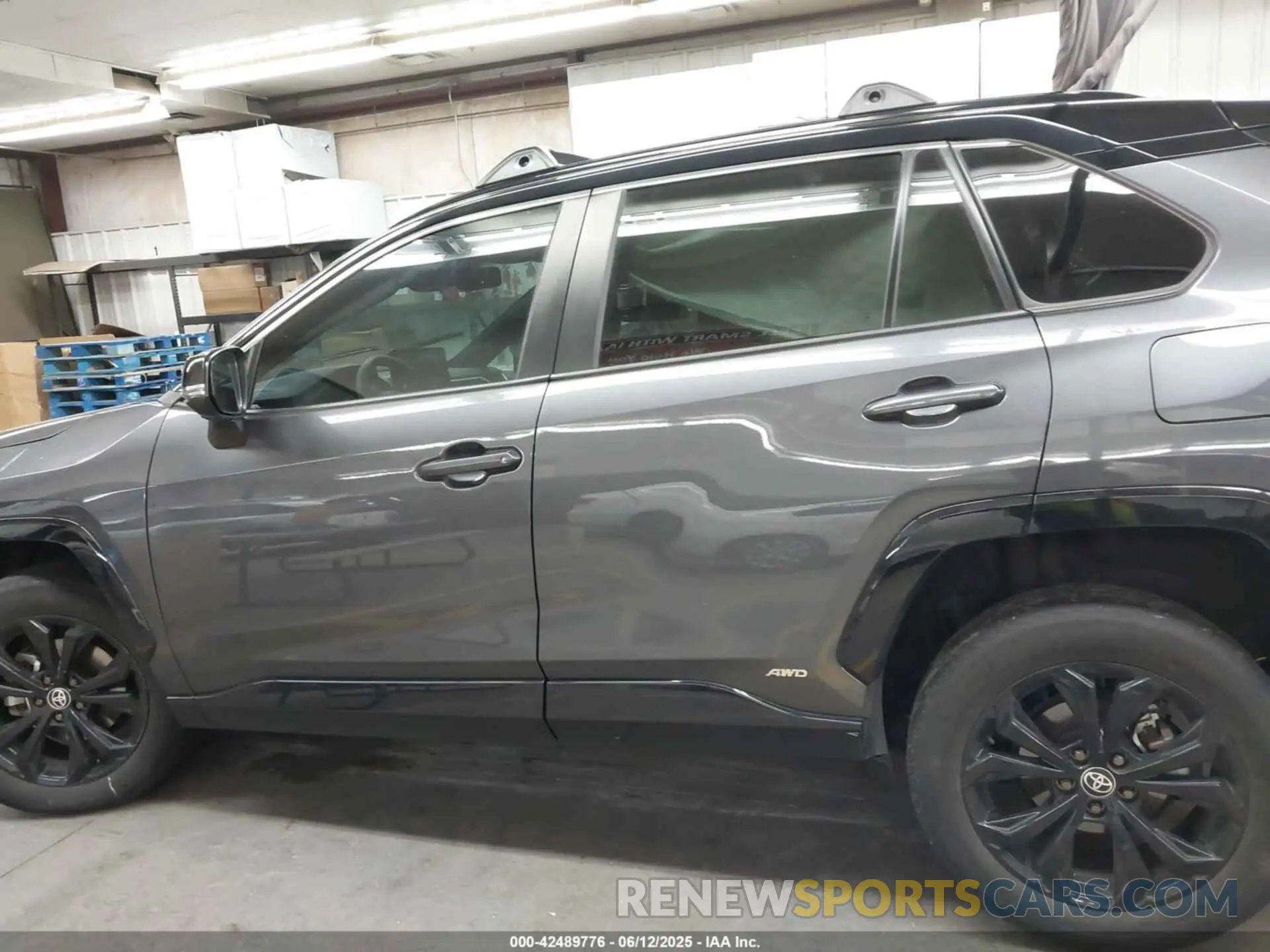 13 fotografías del automóvil dañado 4T3E6RFV8PU107041 TOYOTA RAV4 2023