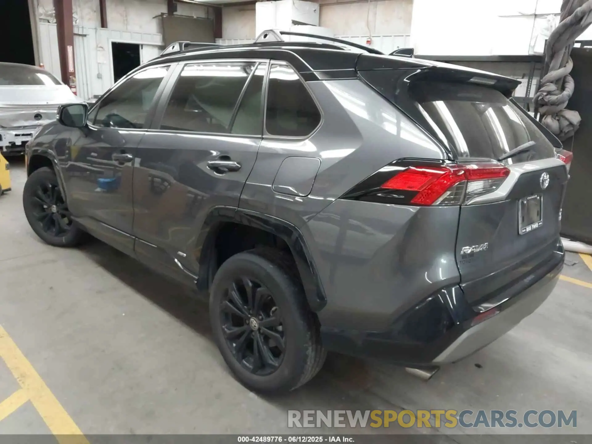3 fotografías del automóvil dañado 4T3E6RFV8PU107041 TOYOTA RAV4 2023