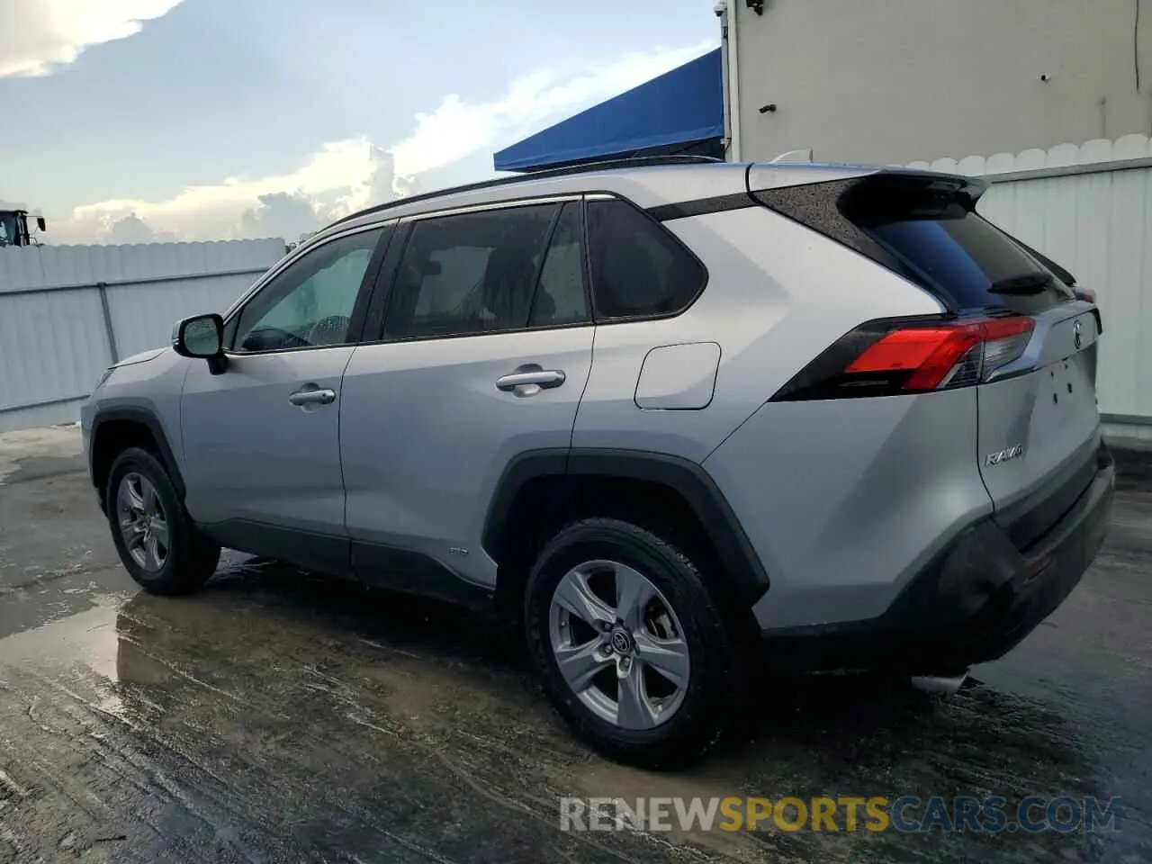 2 fotografías del automóvil dañado 4T3MWRFV9PU089967 TOYOTA RAV4 2023
