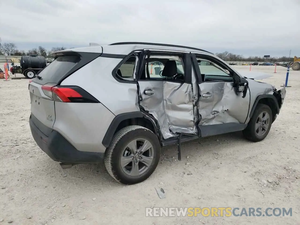 3 fotografías del automóvil dañado 4T3MWRFV9PU090939 TOYOTA RAV4 2023