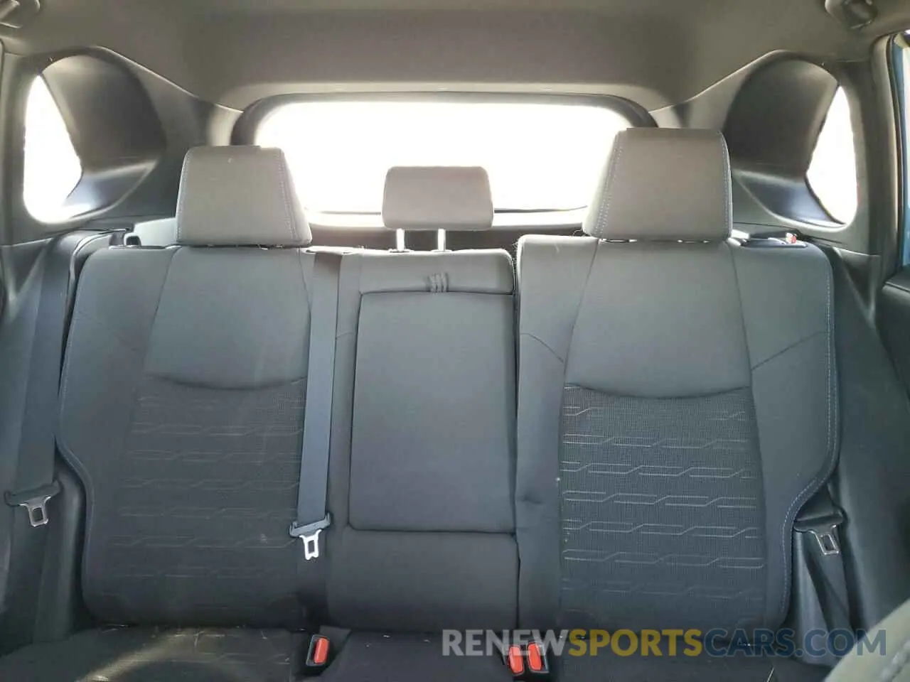 10 fotografías del automóvil dañado 4T3T6RFV2PU112534 TOYOTA RAV4 2023