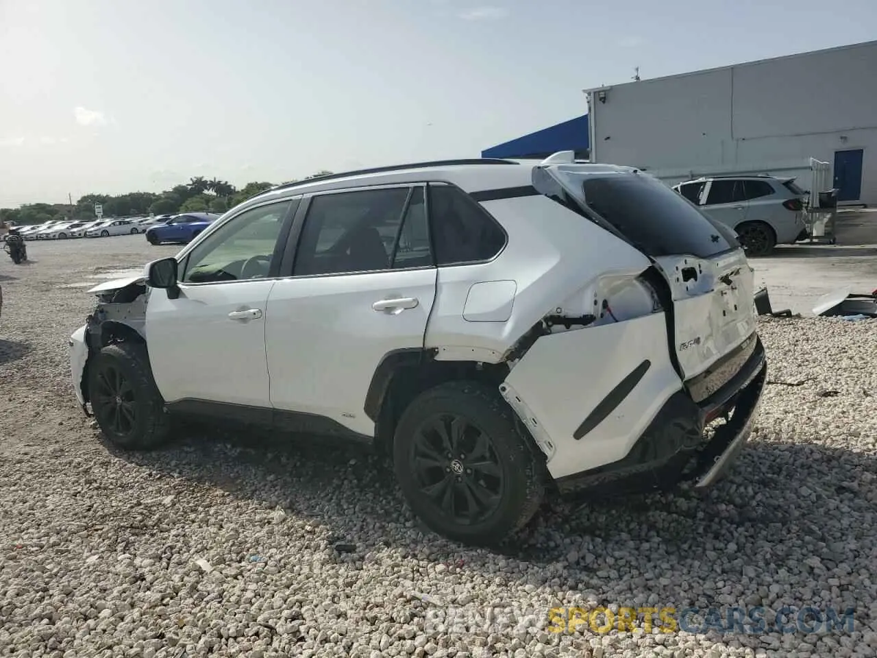 2 fotografías del automóvil dañado JTM16RFV3PD104298 TOYOTA RAV4 2023