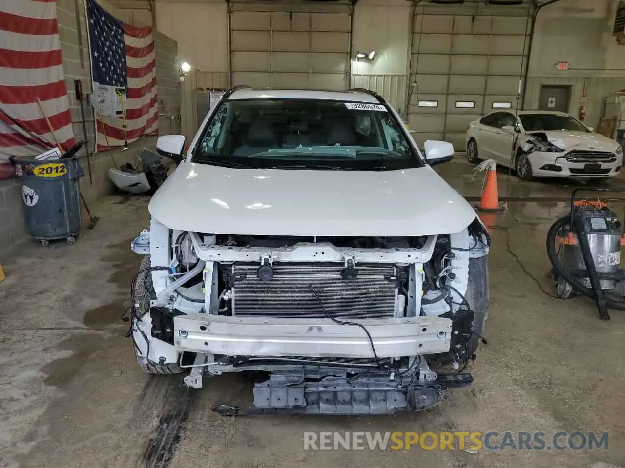 5 fotografías del automóvil dañado JTMA1RFV3PD093611 TOYOTA RAV4 2023