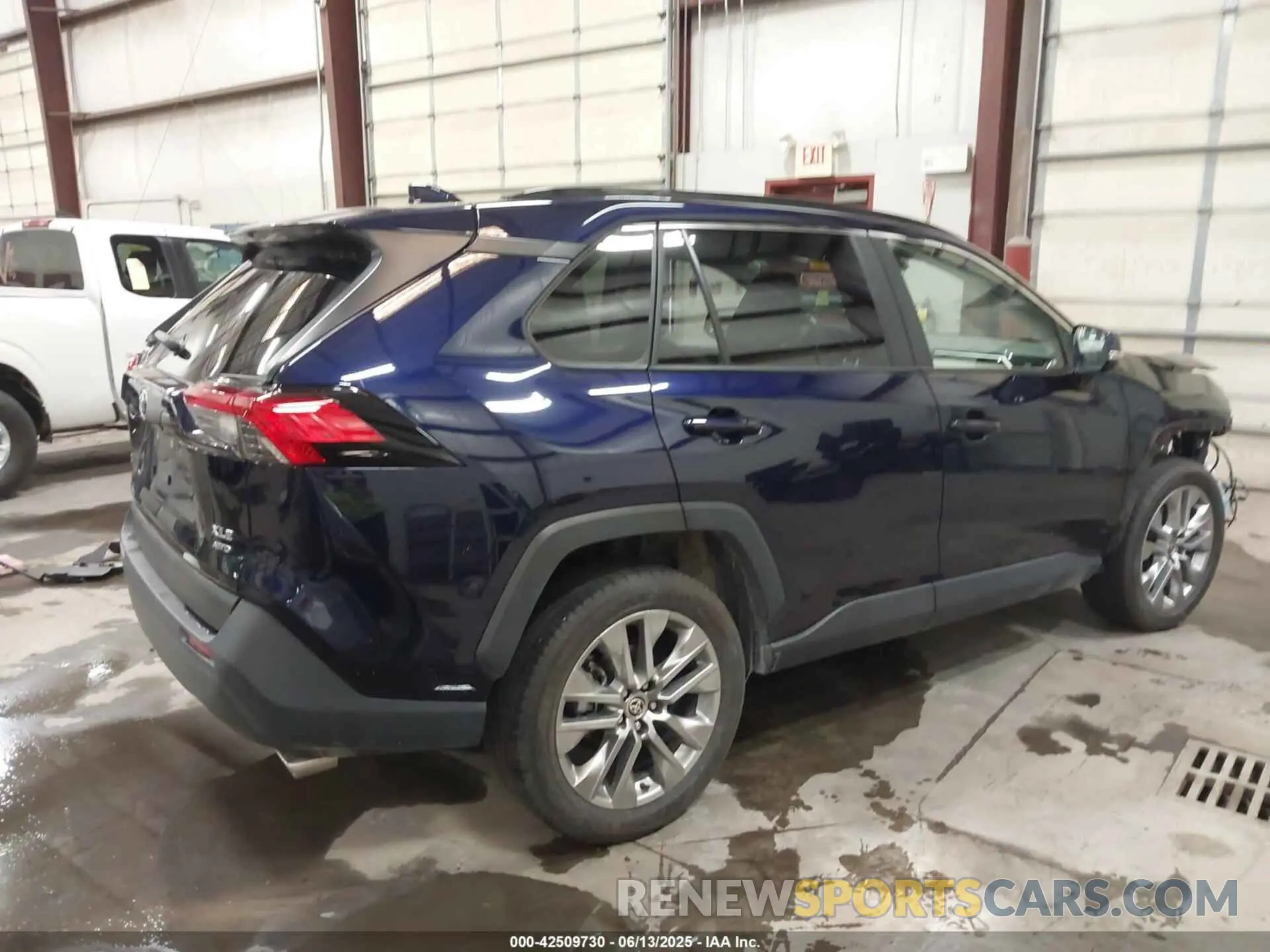 4 fotografías del automóvil dañado JTMA1RFV7PD097029 TOYOTA RAV4 2023