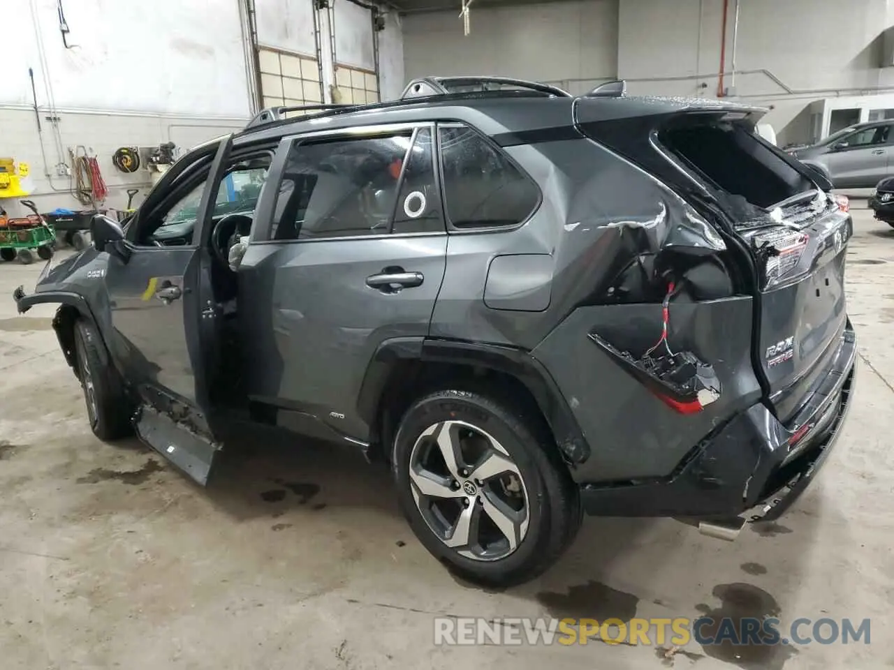 2 fotografías del automóvil dañado JTMAB3FV2PD112739 TOYOTA RAV4 2023