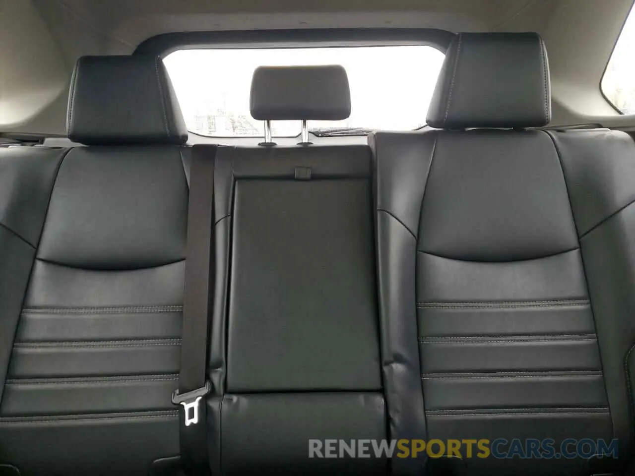 10 fotografías del automóvil dañado JTMB6RFV1PD100304 TOYOTA RAV4 2023