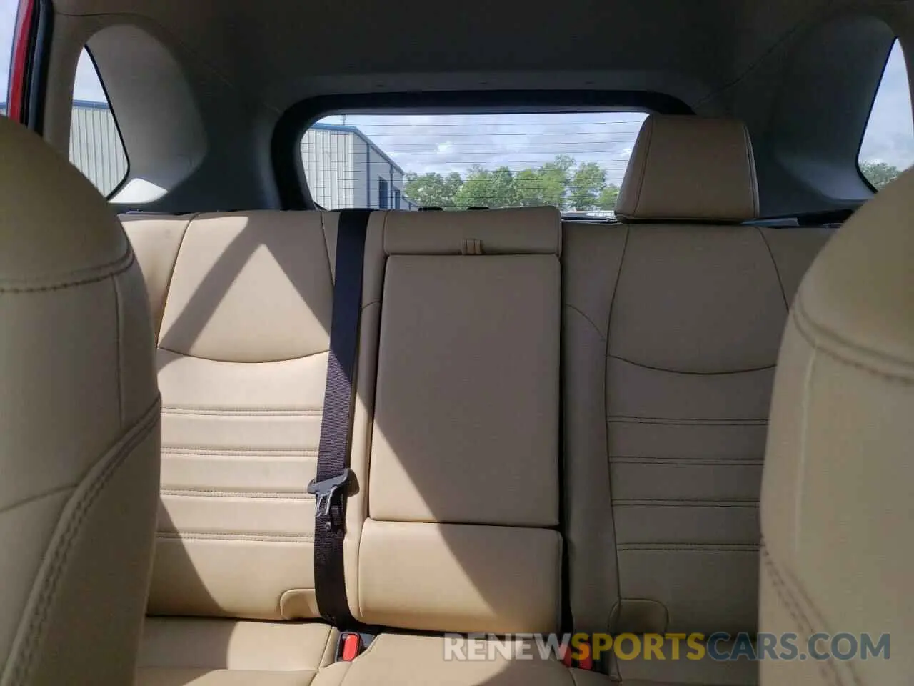 10 fotografías del automóvil dañado JTMB6RFV2PD541262 TOYOTA RAV4 2023