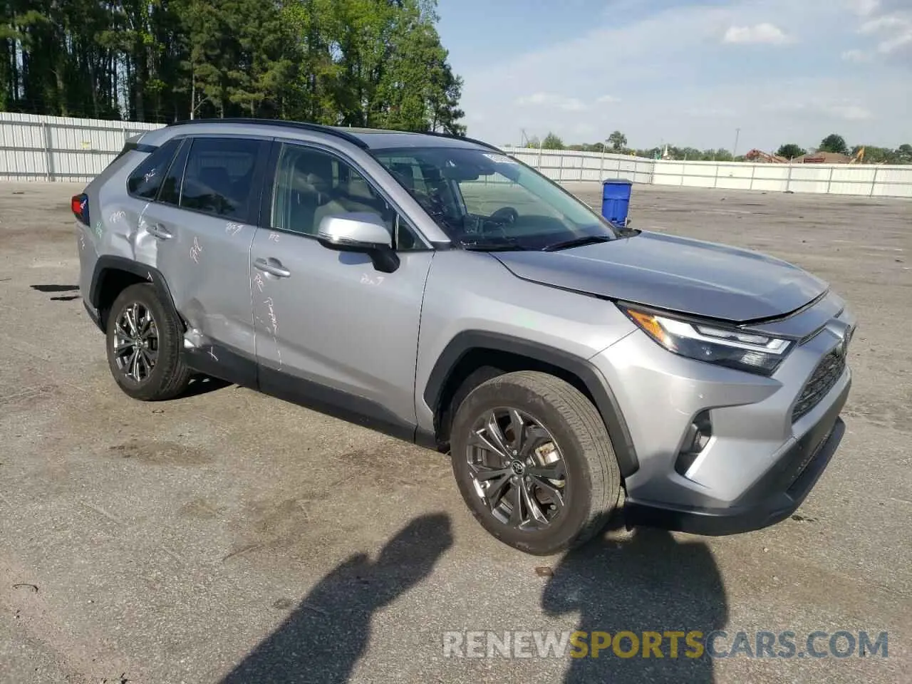 4 fotografías del automóvil dañado JTMB6RFV4PD080274 TOYOTA RAV4 2023