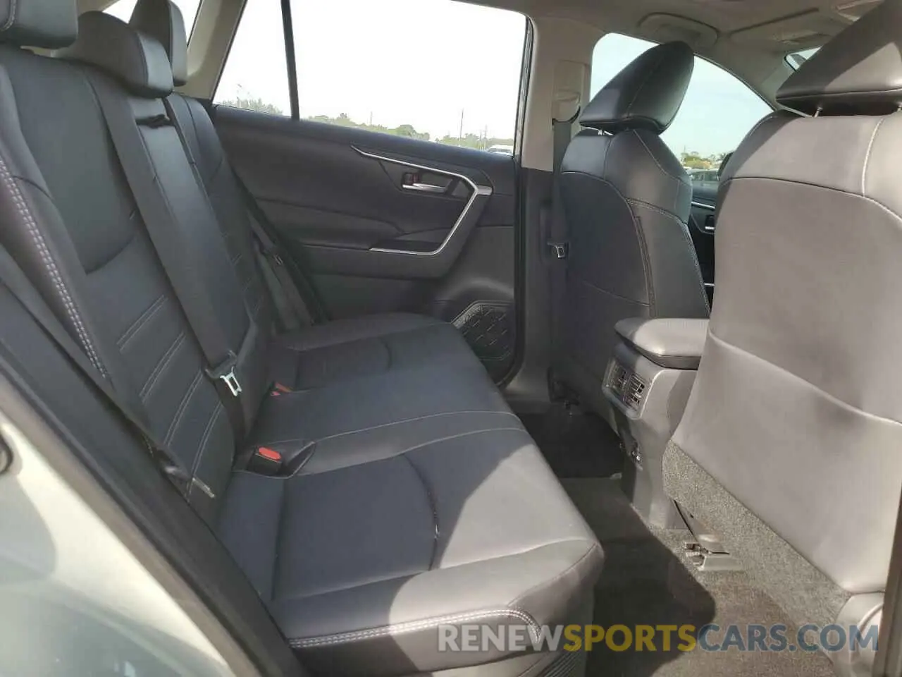 11 fotografías del automóvil dañado JTMB6RFV4PD114231 TOYOTA RAV4 2023