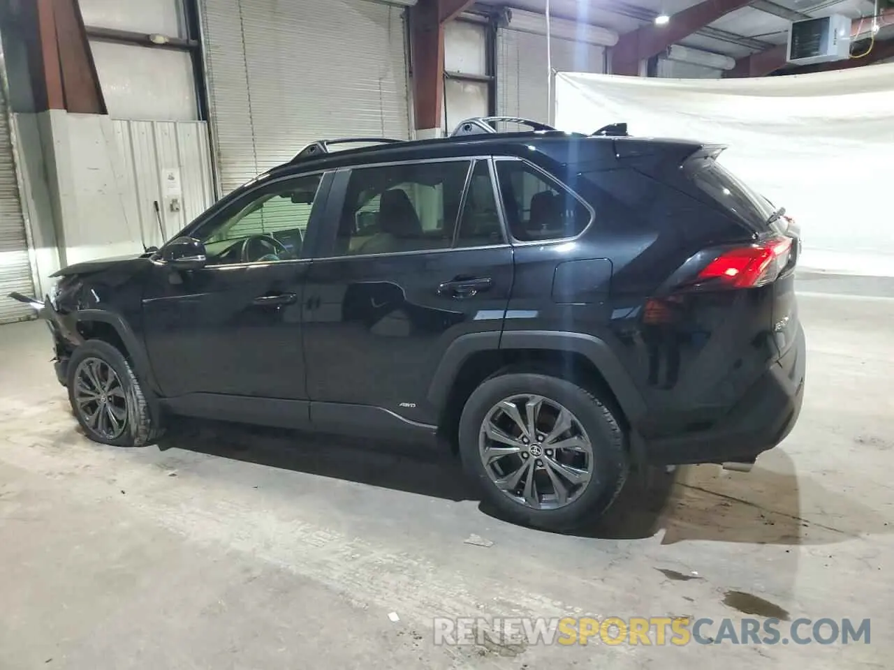 2 fotografías del automóvil dañado JTMB6RFV5PD085886 TOYOTA RAV4 2023