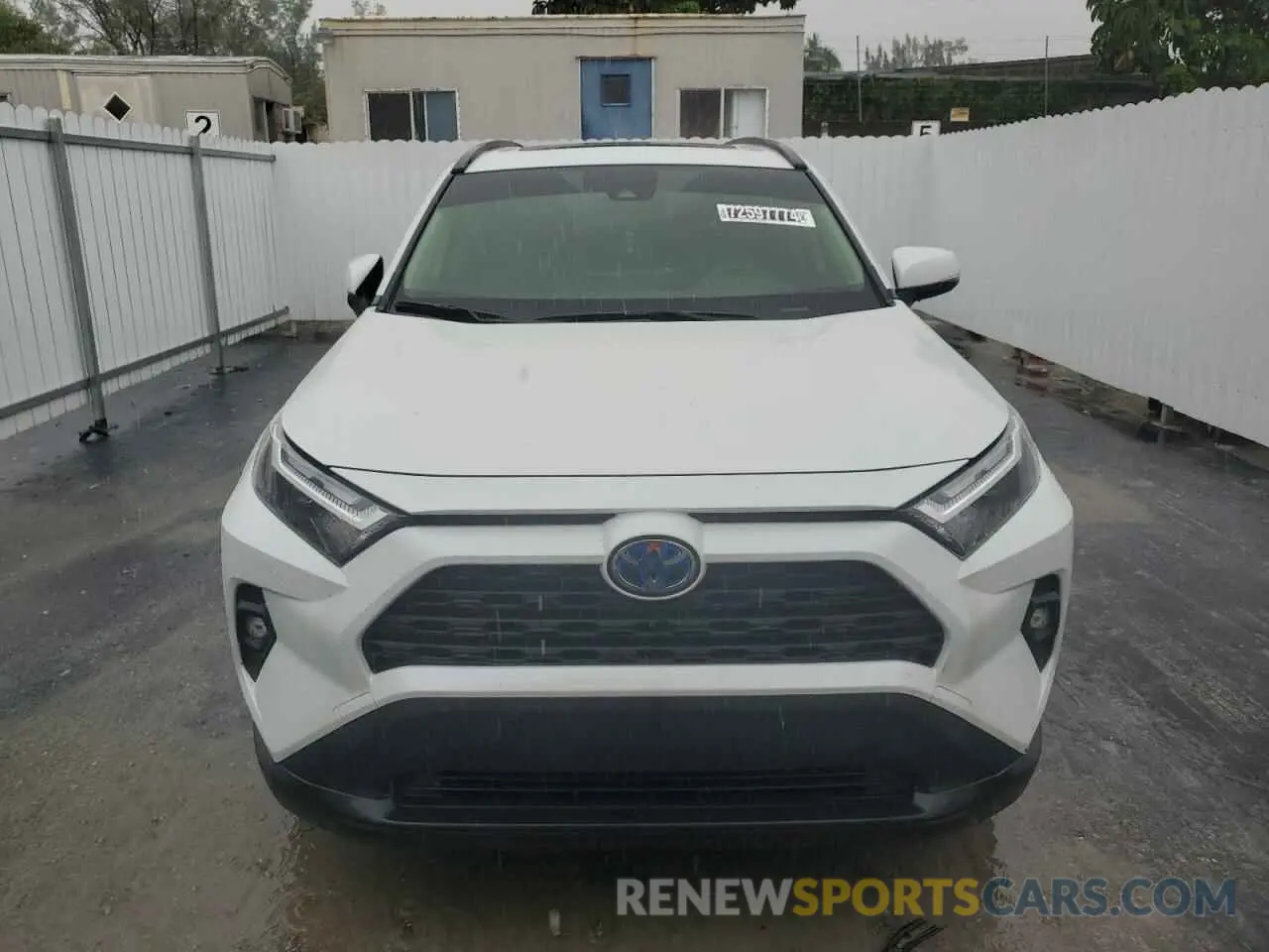 5 fotografías del automóvil dañado JTMB6RFV5PD092157 TOYOTA RAV4 2023