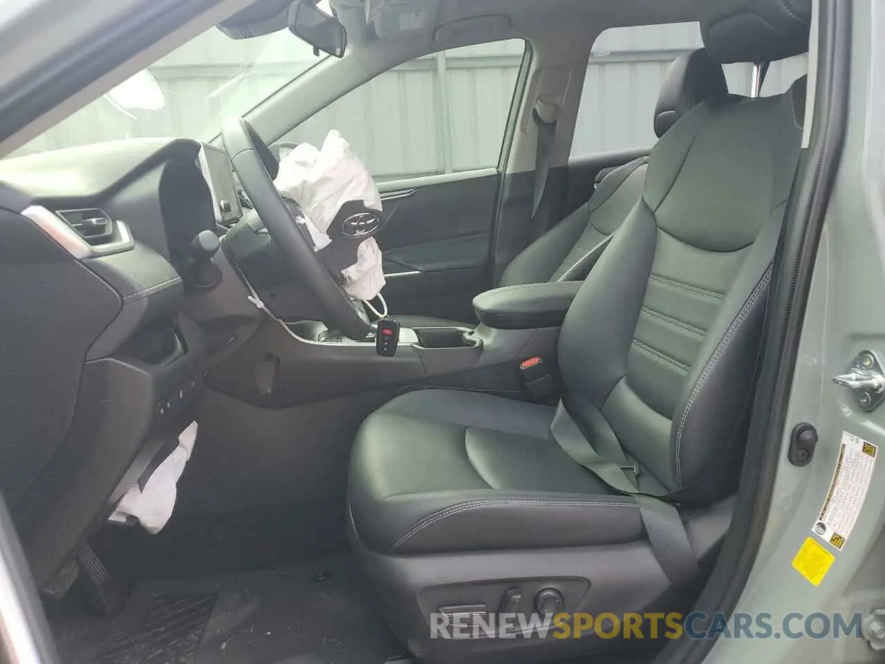 7 fotografías del automóvil dañado JTMB6RFV5PD543510 TOYOTA RAV4 2023