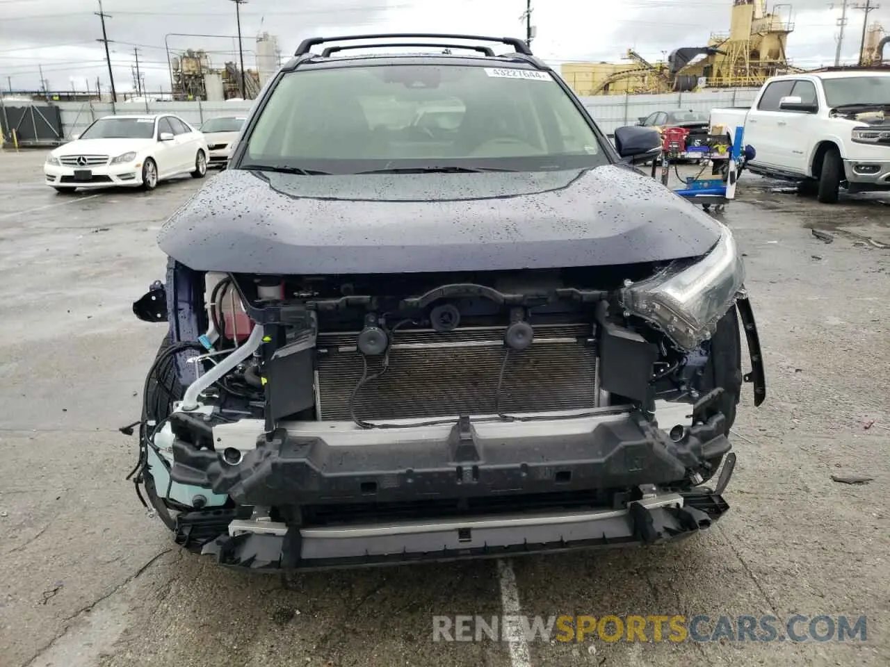 5 fotografías del automóvil dañado JTMB6RFV6PD079837 TOYOTA RAV4 2023