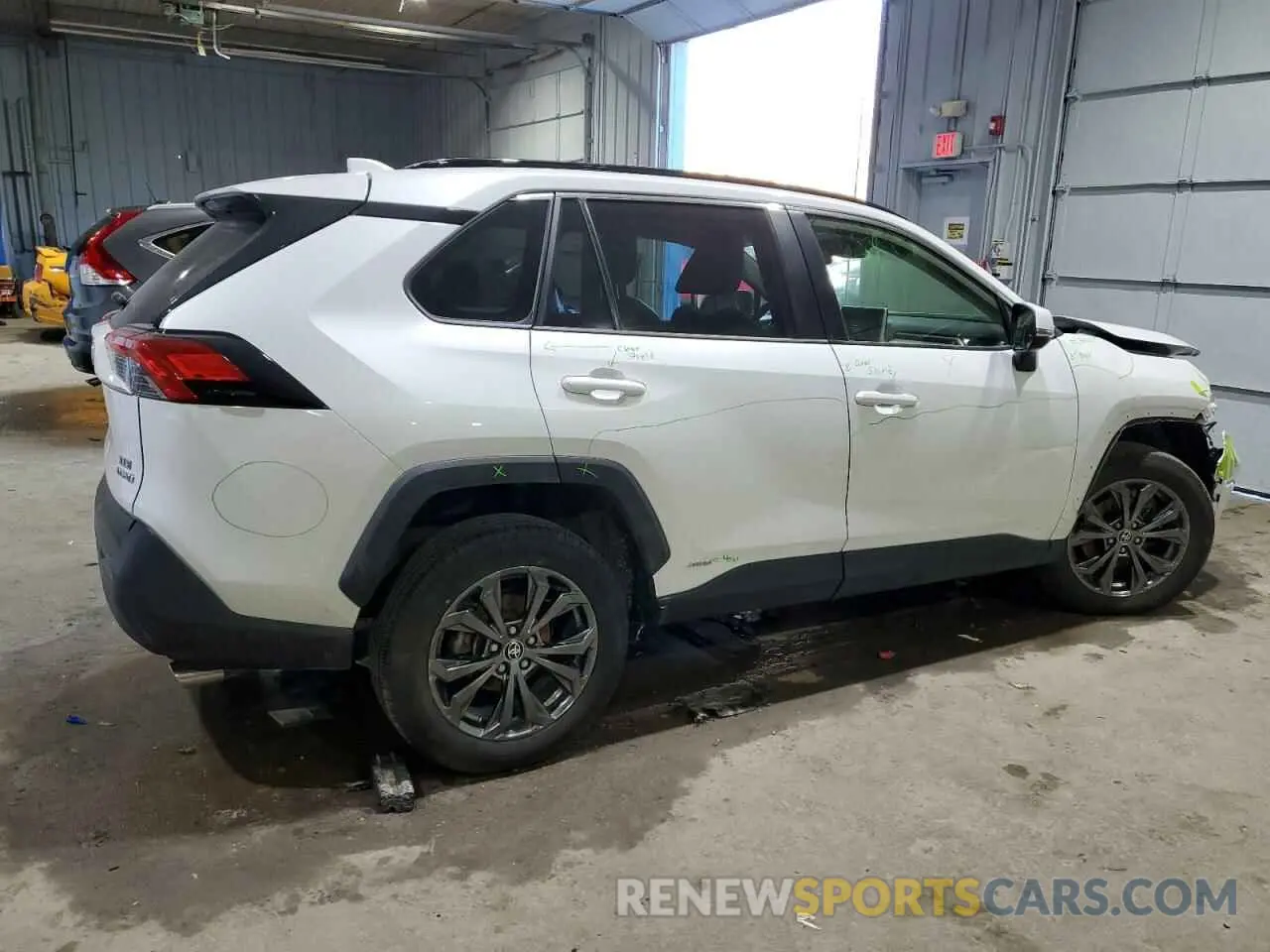 3 fotografías del automóvil dañado JTMB6RFV6PD085573 TOYOTA RAV4 2023