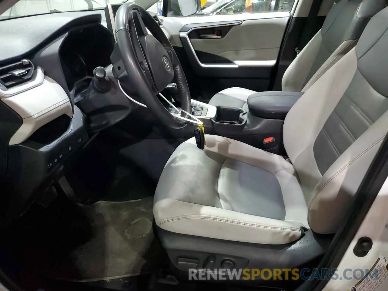 7 fotografías del automóvil dañado JTMB6RFV6PD085573 TOYOTA RAV4 2023
