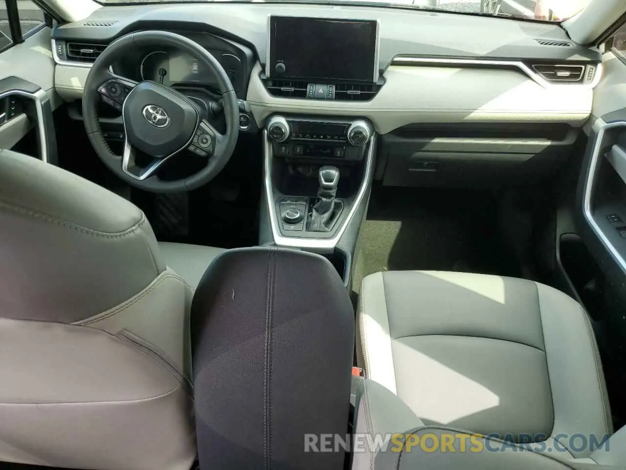 8 fotografías del automóvil dañado JTMB6RFV9PD542747 TOYOTA RAV4 2023