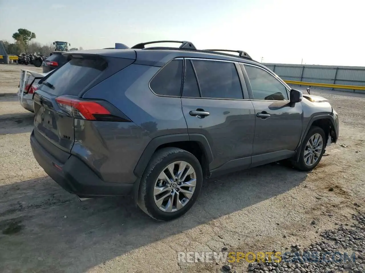 3 fotografías del automóvil dañado JTMC1RFV5PD102723 TOYOTA RAV4 2023