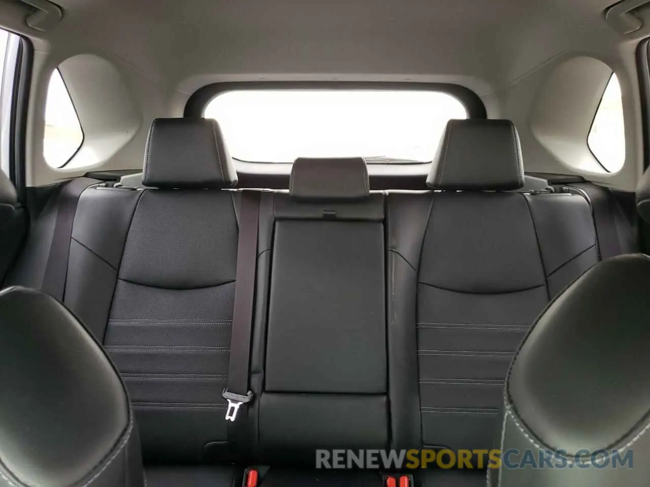10 fotografías del automóvil dañado JTMD6RFV1PD112428 TOYOTA RAV4 2023