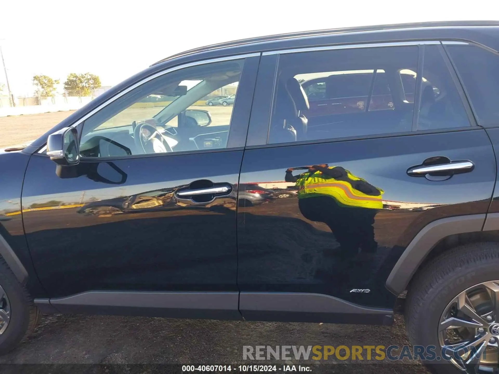 14 fotografías del automóvil dañado JTMD6RFV1PJ029499 TOYOTA RAV4 2023