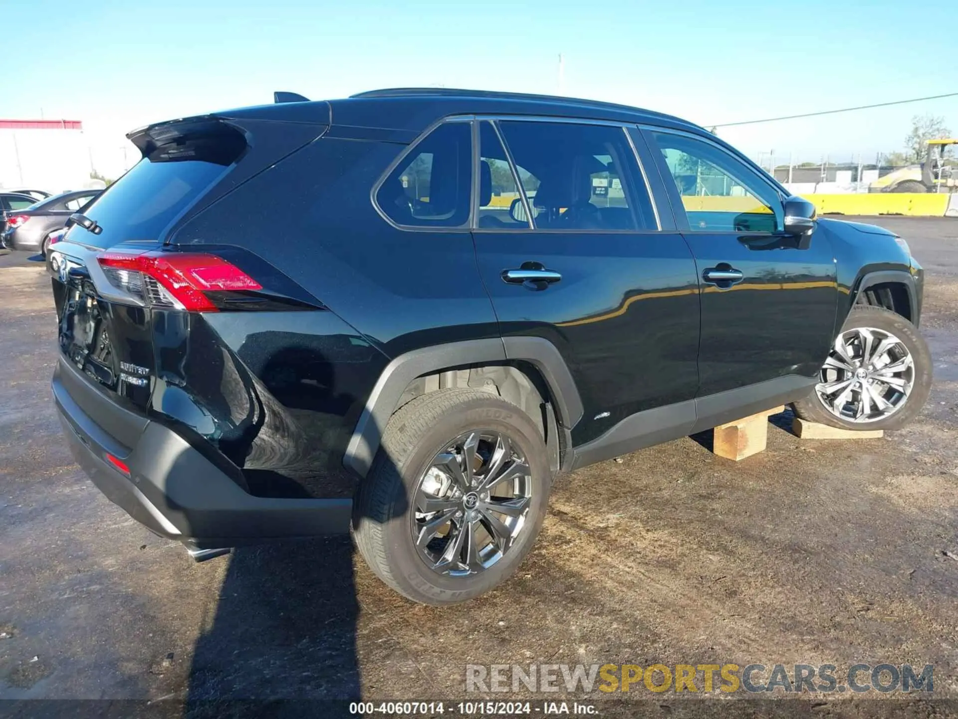 4 fotografías del automóvil dañado JTMD6RFV1PJ029499 TOYOTA RAV4 2023