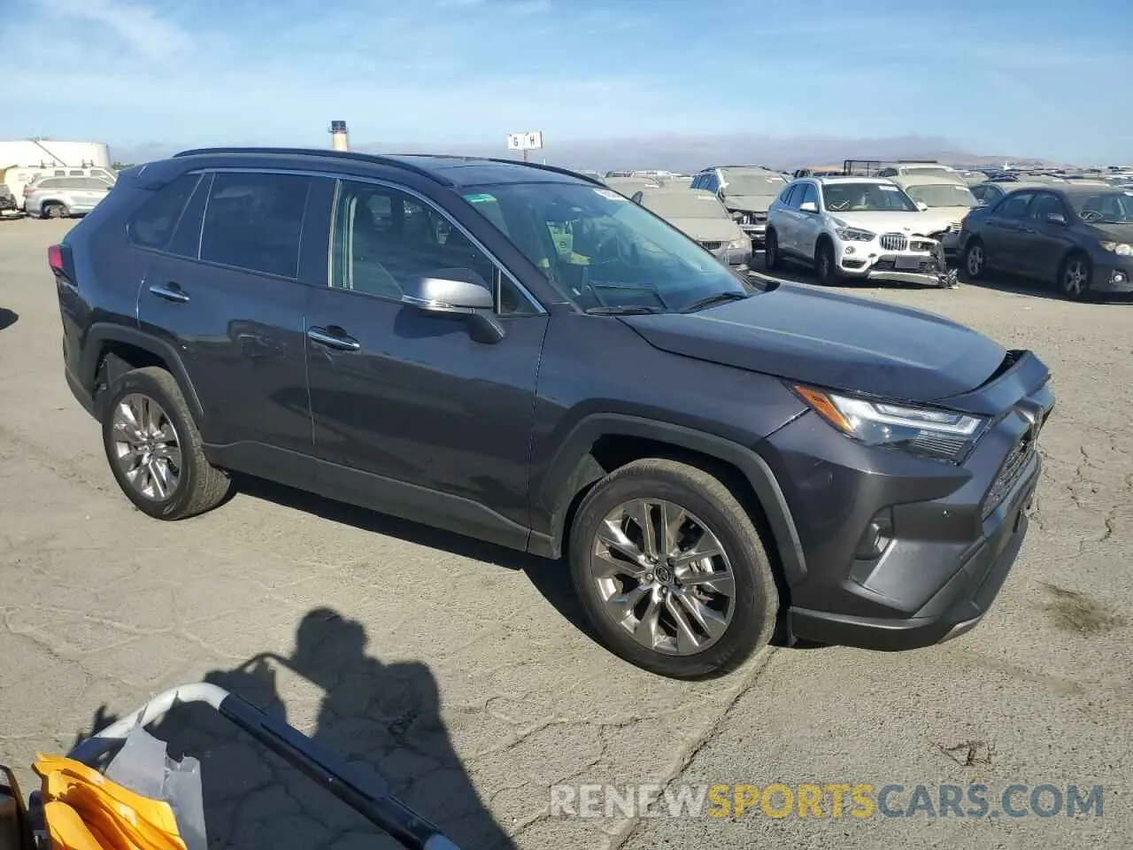 4 fotografías del automóvil dañado JTMN1RFV1PJ041901 TOYOTA RAV4 2023