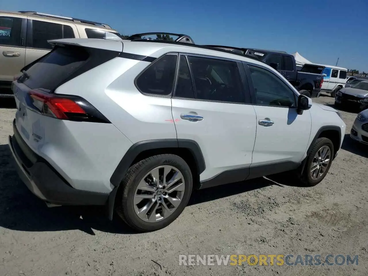 3 fotografías del automóvil dañado JTMN1RFV8PJ040843 TOYOTA RAV4 2023