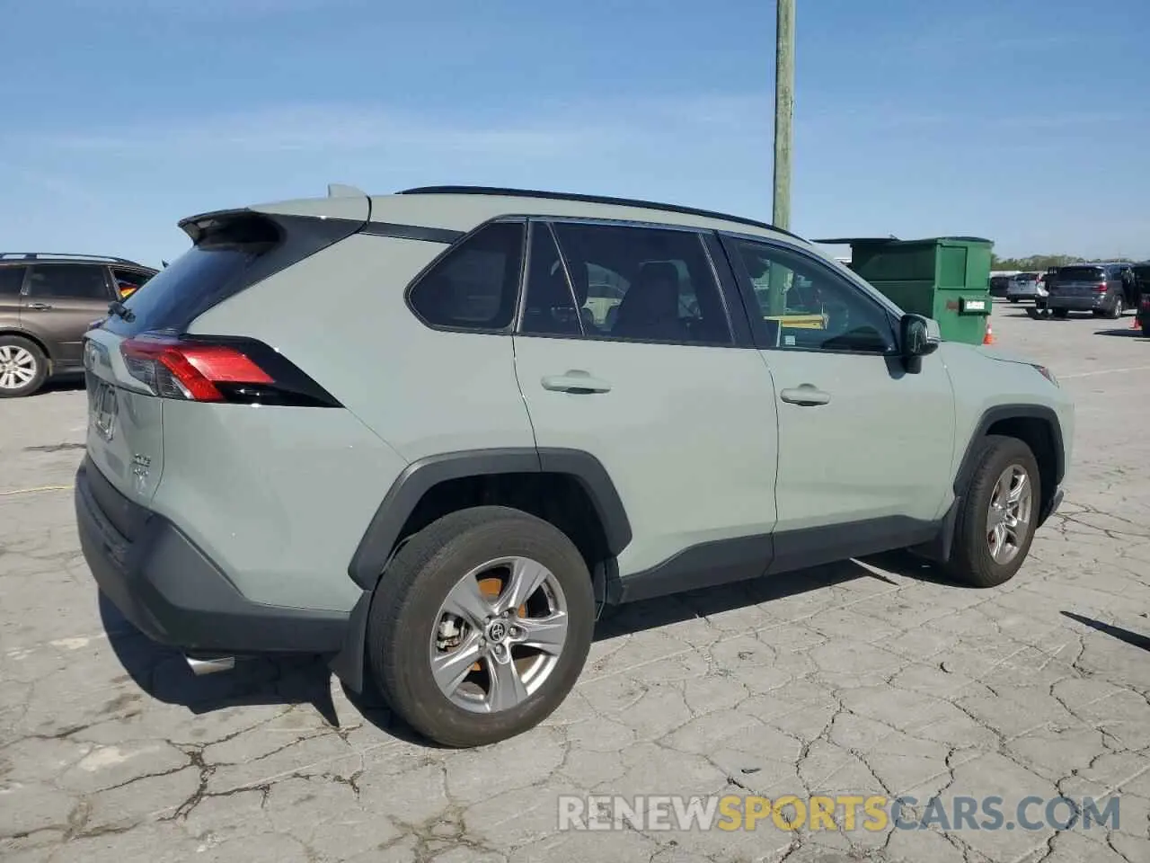3 fotografías del automóvil dañado JTMP1RFV6PD093354 TOYOTA RAV4 2023