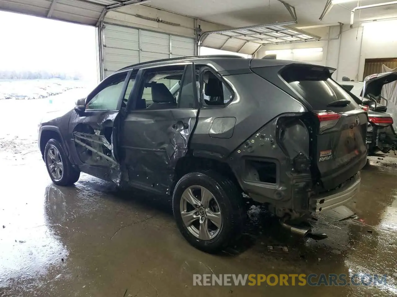 2 fotografías del automóvil dañado JTMP1RFV6PJ040560 TOYOTA RAV4 2023