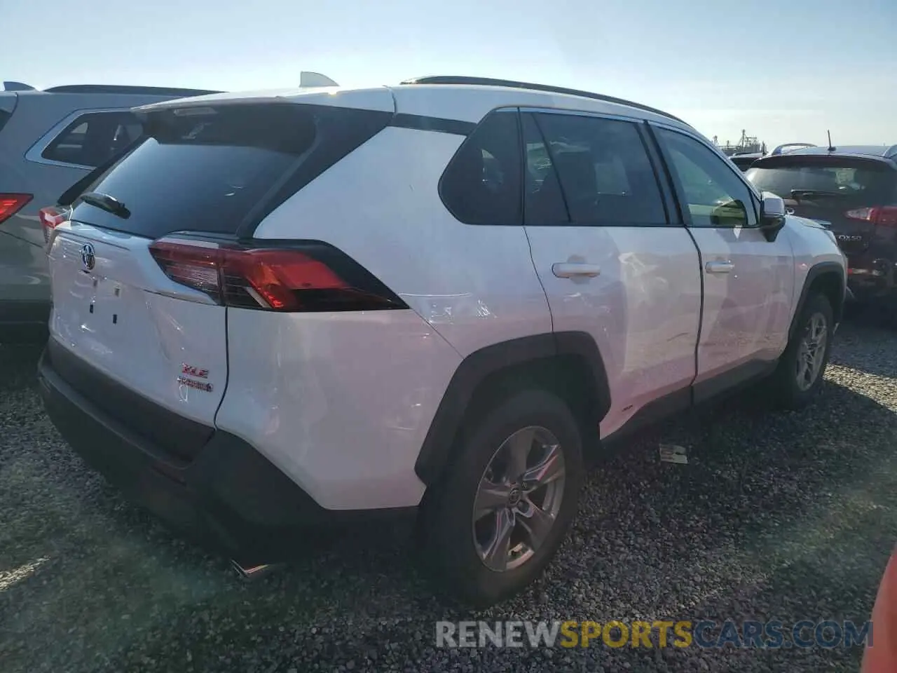 3 fotografías del automóvil dañado JTMRWRFV1PD201664 TOYOTA RAV4 2023