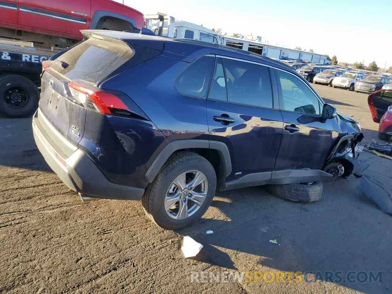 3 fotografías del automóvil dañado JTMRWRFV4PD198517 TOYOTA RAV4 2023