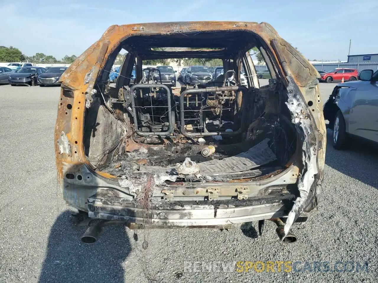 6 fotografías del automóvil dañado JTMRWRFV6PJ056588 TOYOTA RAV4 2023