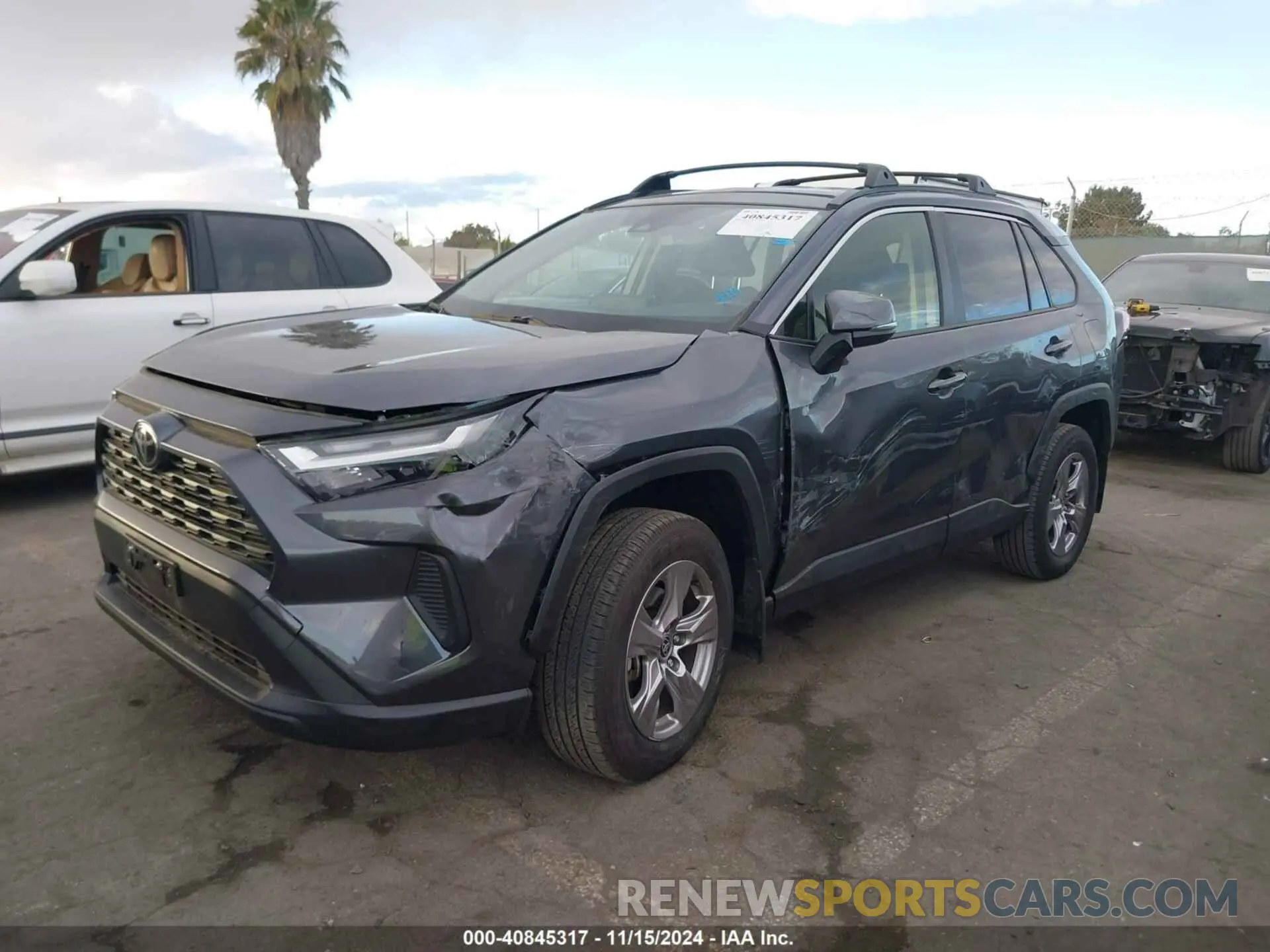 2 fotografías del automóvil dañado JTMW1RFV0PD109110 TOYOTA RAV4 2023