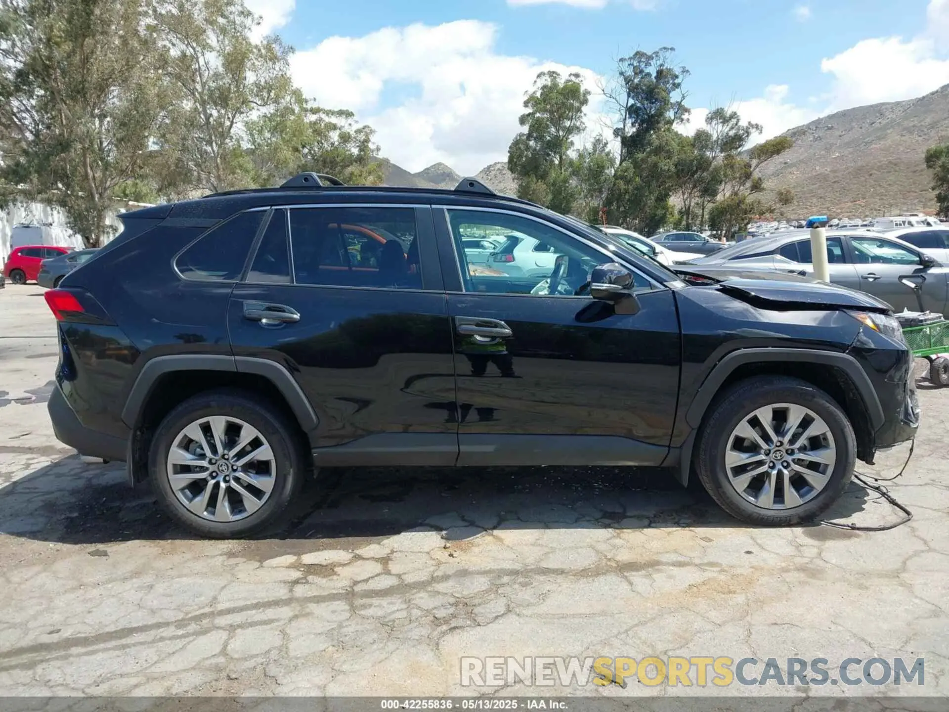 13 fotografías del automóvil dañado 2T3A1RFV2RC426338 TOYOTA RAV4 2024