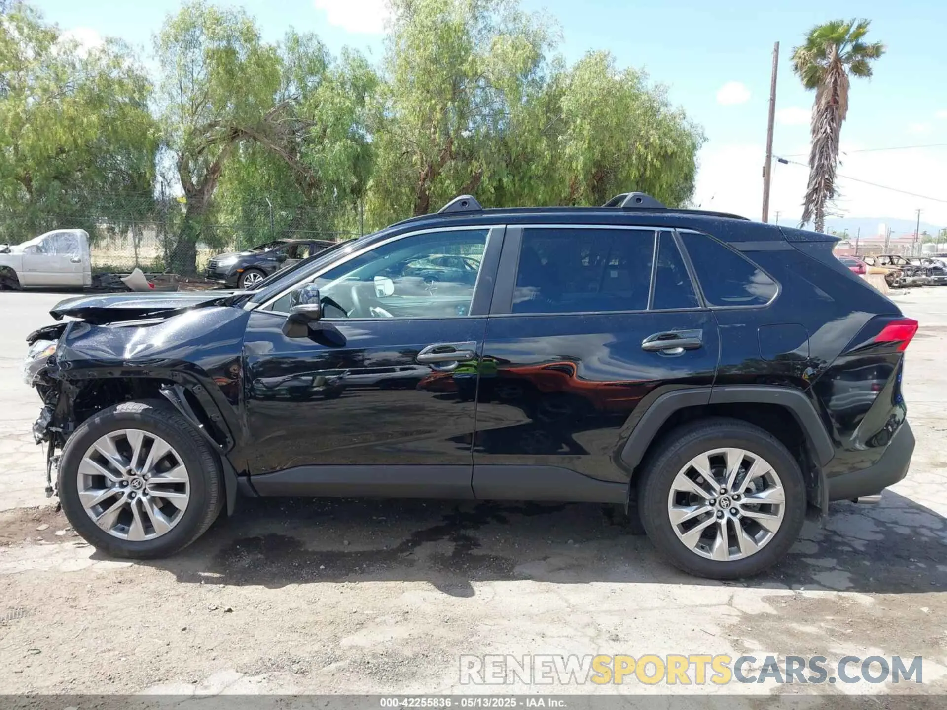 14 fotografías del automóvil dañado 2T3A1RFV2RC426338 TOYOTA RAV4 2024