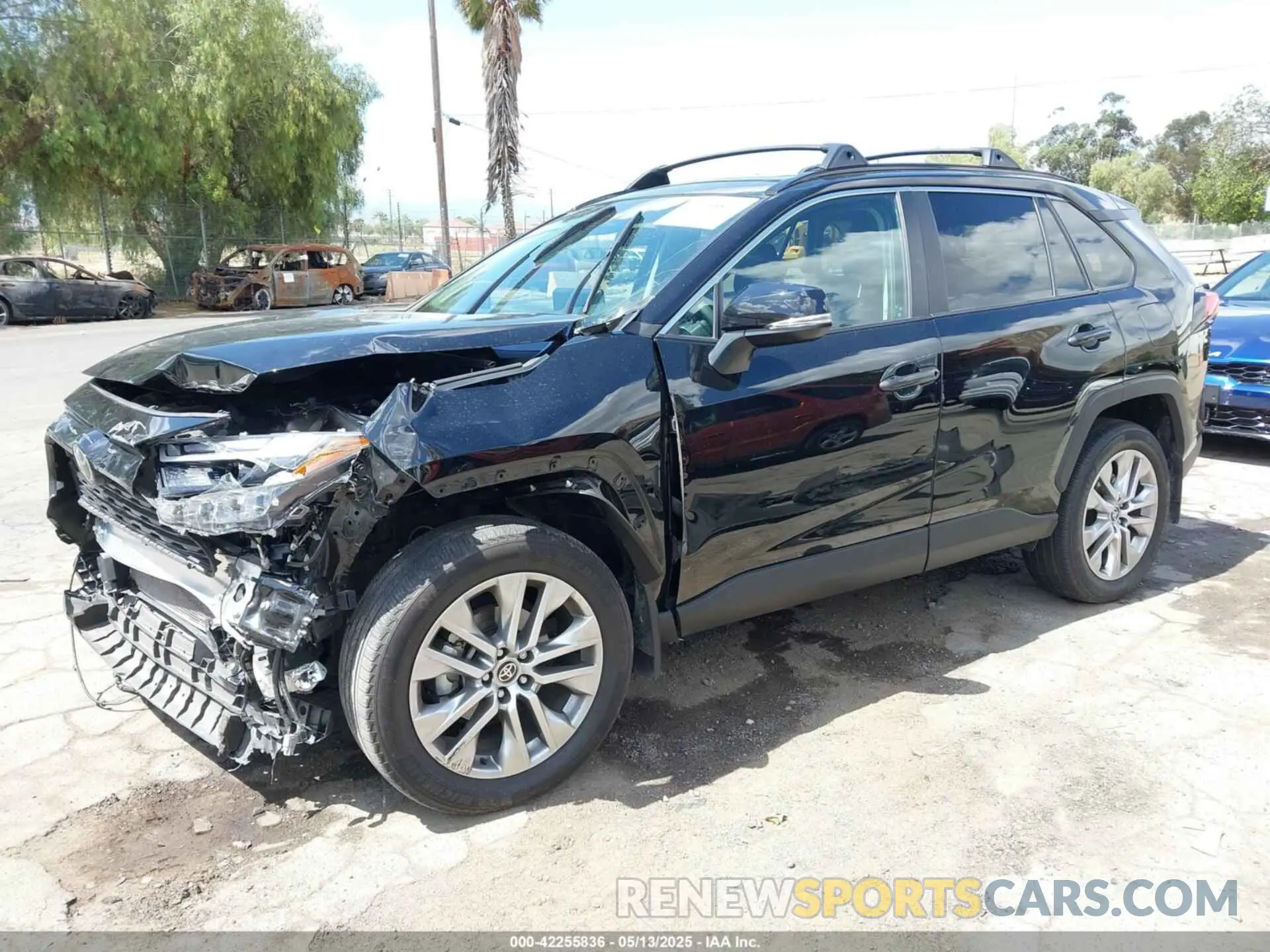 2 fotografías del automóvil dañado 2T3A1RFV2RC426338 TOYOTA RAV4 2024