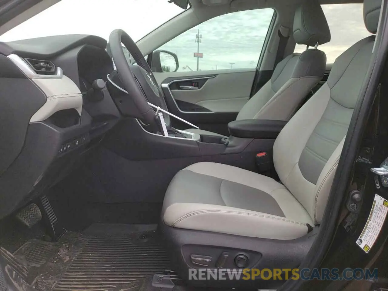 7 fotografías del automóvil dañado 2T3A1RFV3RC441396 TOYOTA RAV4 2024