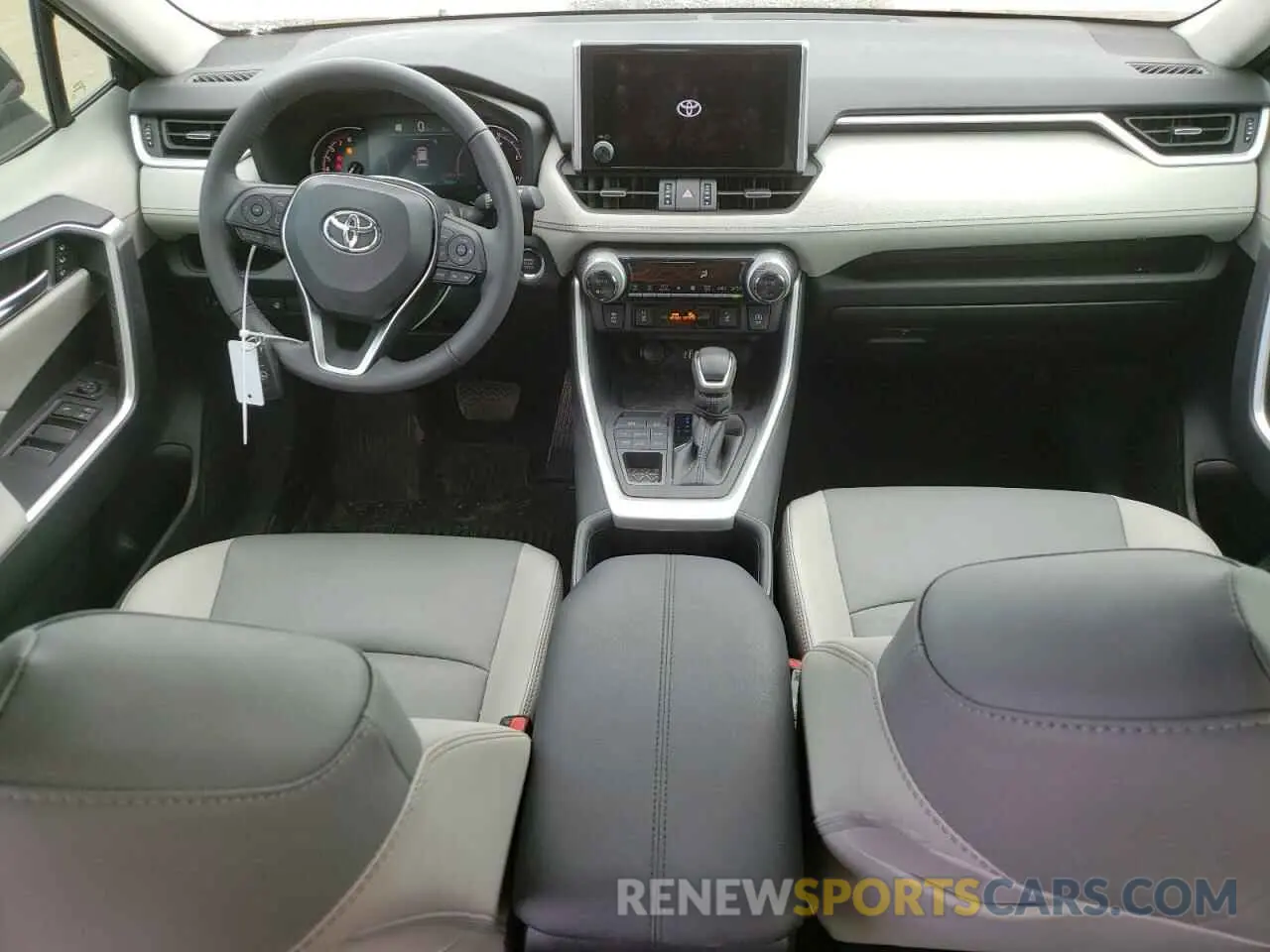 8 fotografías del automóvil dañado 2T3A1RFV3RC441396 TOYOTA RAV4 2024