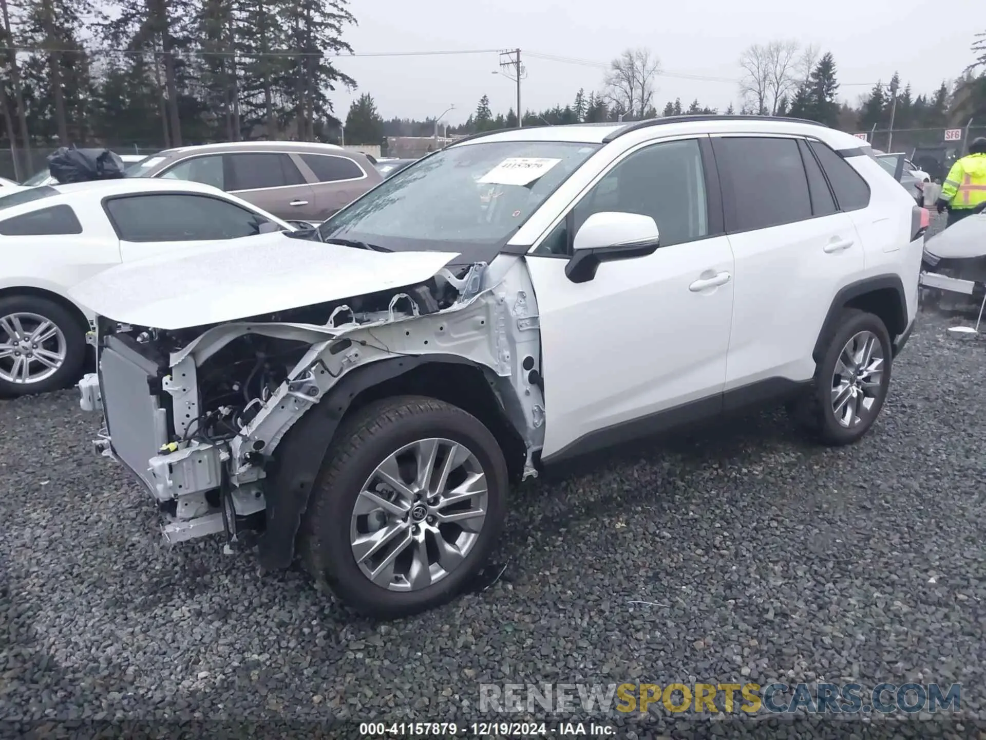 2 fotografías del automóvil dañado 2T3A1RFV3RW485865 TOYOTA RAV4 2024