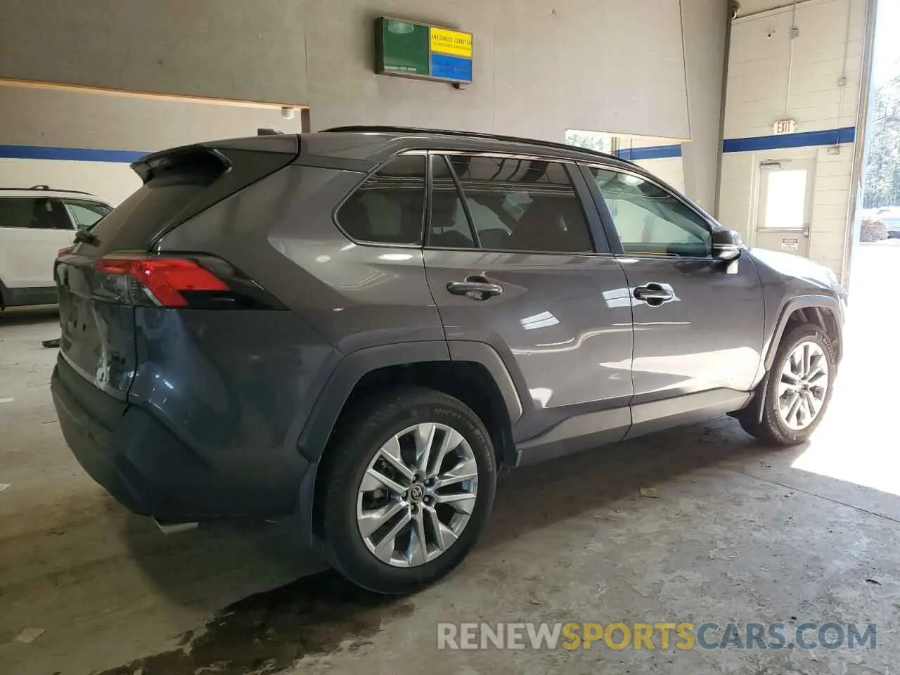 3 fotografías del automóvil dañado 2T3A1RFV5RC417407 TOYOTA RAV4 2024